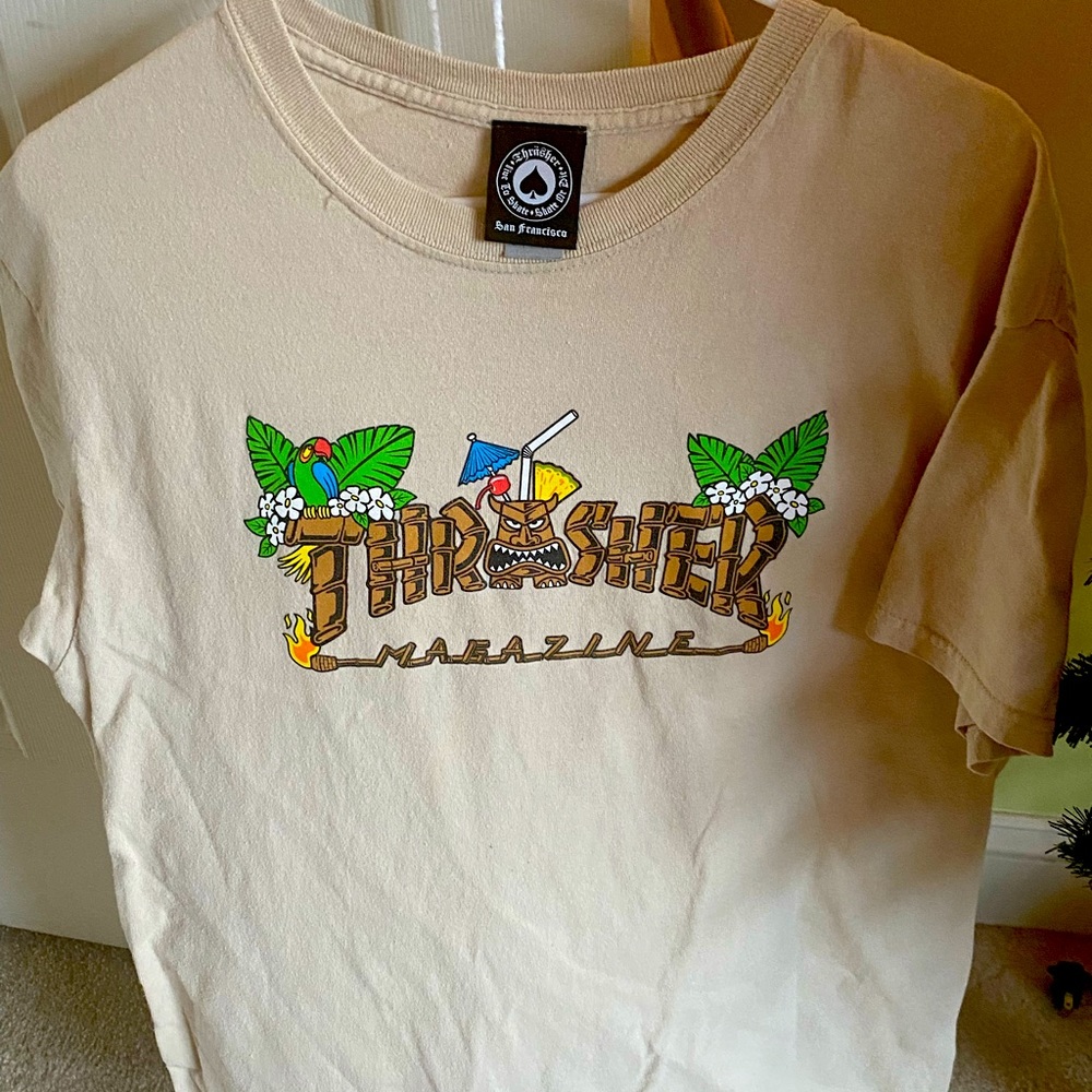Men’s large Thrasher T-shirt